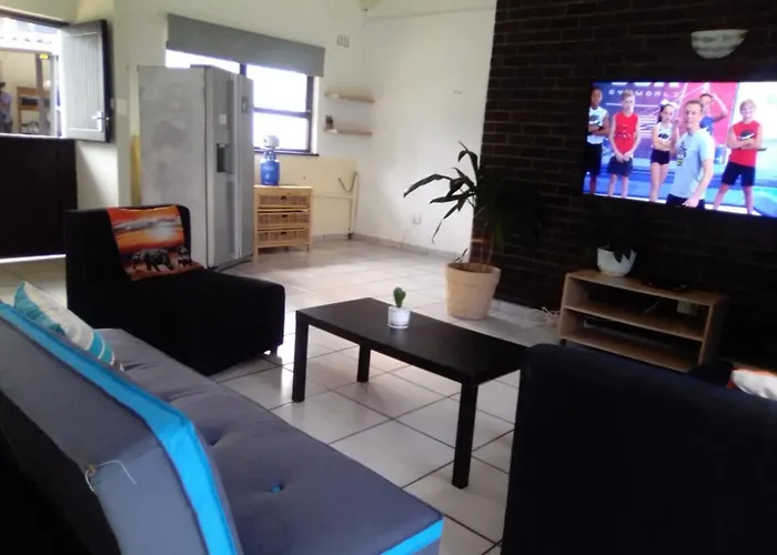 Manaba Holiday Home